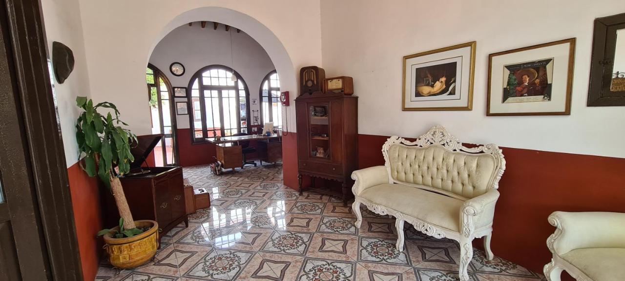 ホテル San Felipe El Real チワワ エクステリア 写真
