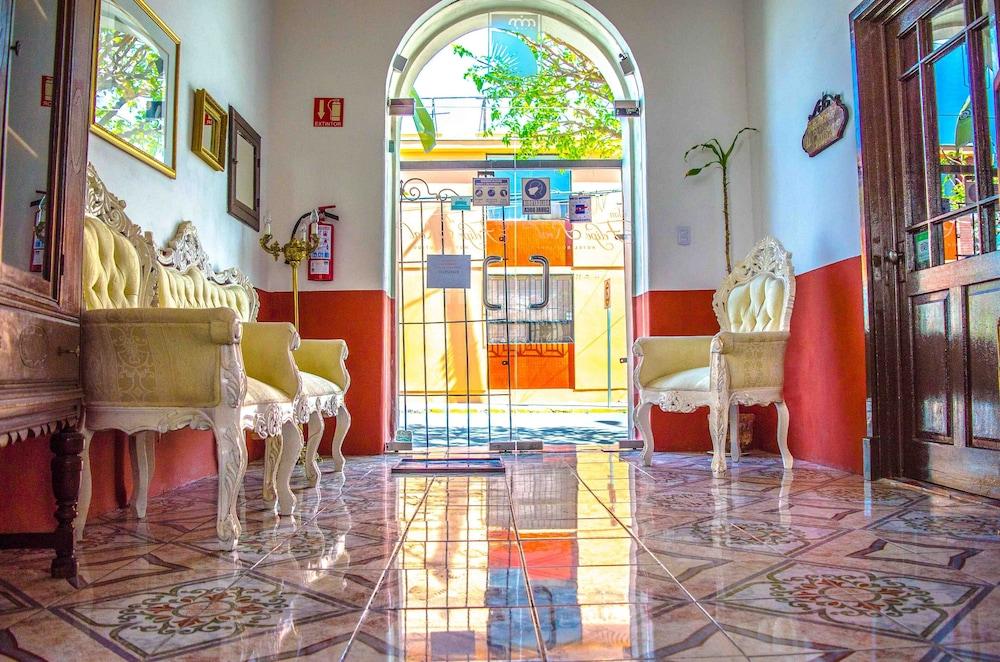 ホテル San Felipe El Real チワワ エクステリア 写真